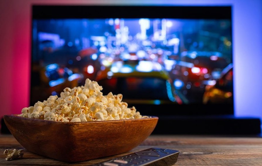 movie-night-at-home-top-10-movie-marathon-ideas-home-blogger-com